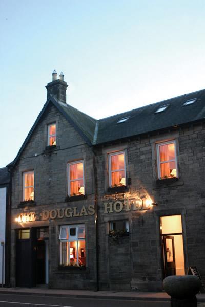 The Douglas Hotel Langholm Extérieur photo